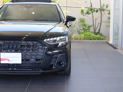 AUDI A8 - 8