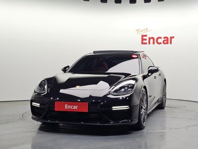 PORSCHE PANAMERA - 2