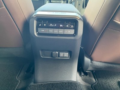 2024 Toyota LAND CRUISER 250 — миниатюра 47