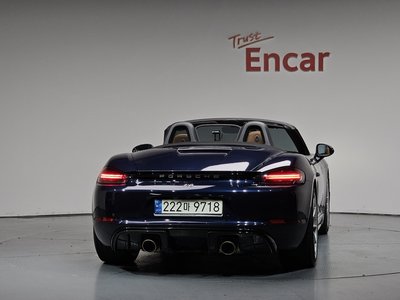 2021 Porsche 718 photo 4