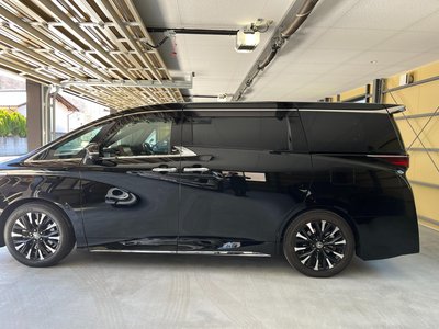 TOYOTA VELLFIRE - 9