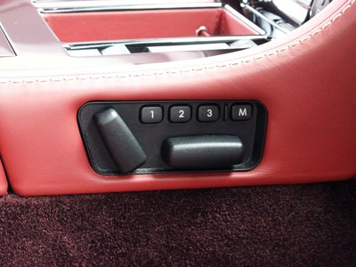 صورة 7 لـ 2012 Aston Martin V8