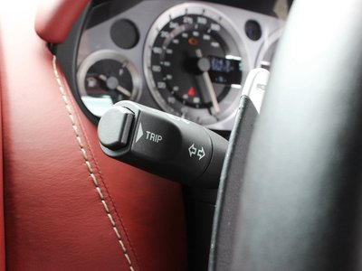 2012 Aston Martin V8 — миниатюра 35