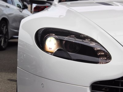 2012 Aston Martin V8 — миниатюра 65