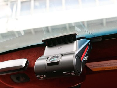 2012 Aston Martin V8 — миниатюра 11