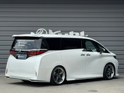 2024 Toyota ALPHARD — фото 2