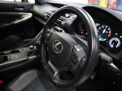 2020 Lexus RC F 缩略图 22