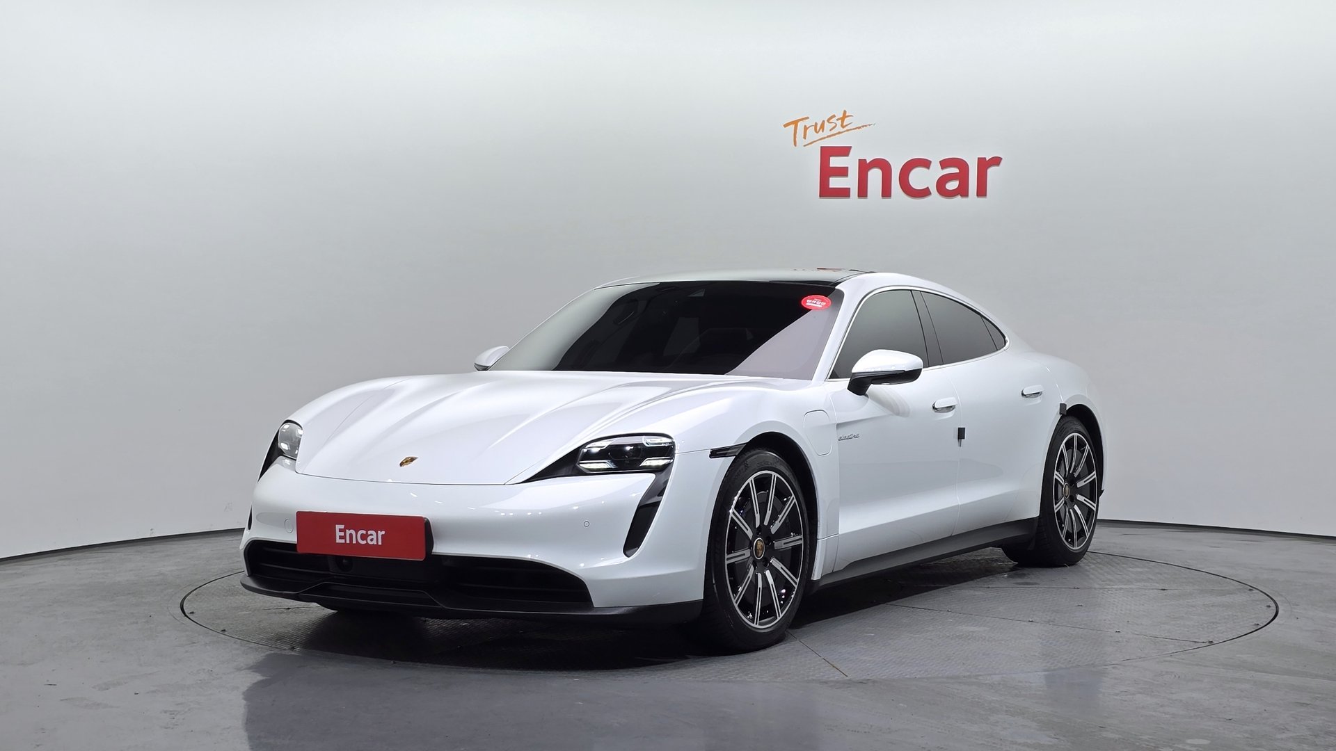 PORSCHE TAYCAN - View 1