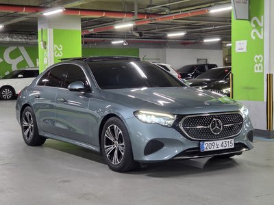 2025 Mercedes-BENZ E-CLASS 照片 2