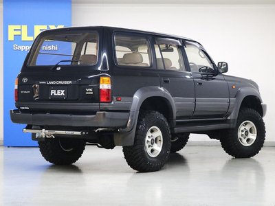 TOYOTA LAND CRUISER 80 - 7