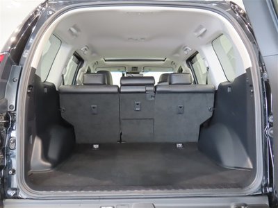 2023 Toyota LAND CRUISER PRADO — миниатюра 17