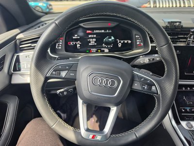 AUDI Q8 - 9