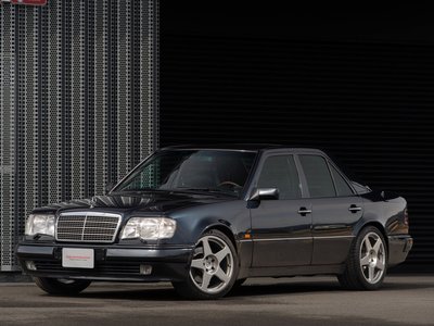 MERCEDES-BENZ E-CLASS - 4