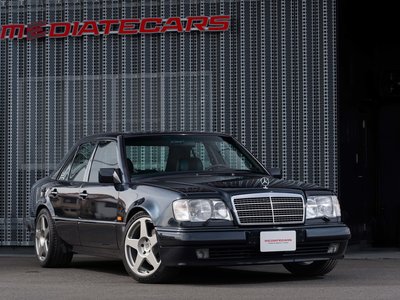 MERCEDES-BENZ E-CLASS - 2