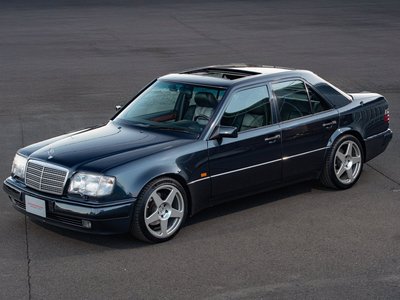 MERCEDES-BENZ E-CLASS - 10