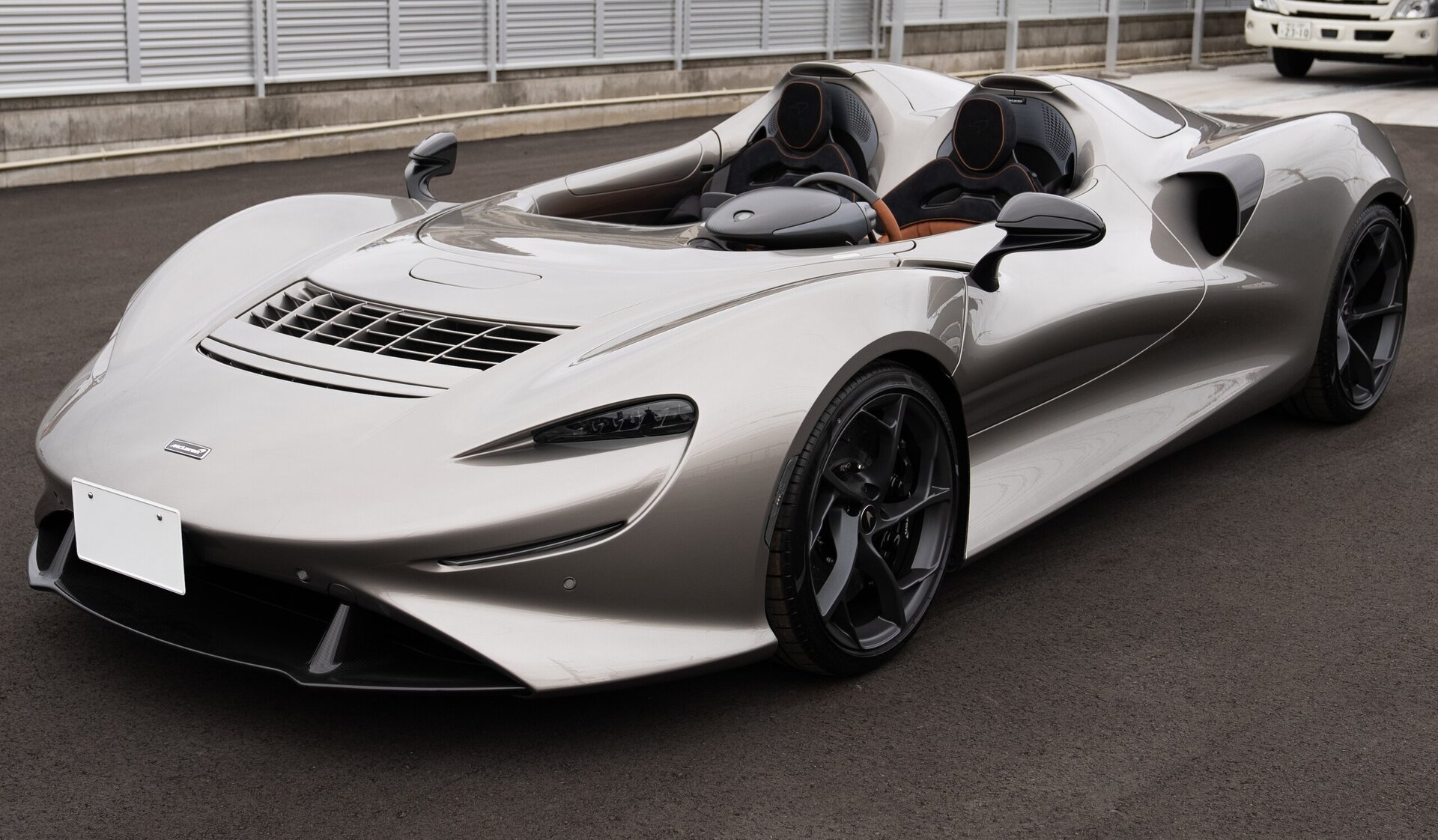 MCLAREN ELVA - View 1