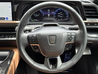 TOYOTA CROWN SPORT - 3