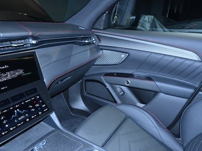 2023 Maserati GRECALE — миниатюра 20