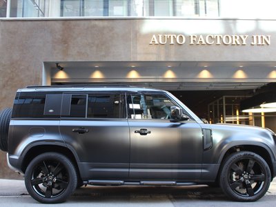 LAND ROVER DEFENDER - 4