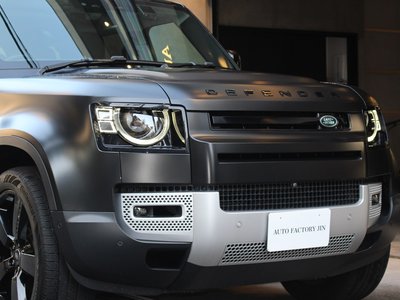 LAND ROVER DEFENDER - 6