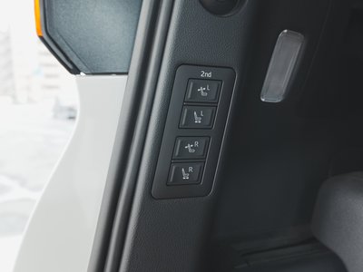2023 Toyota ALPHARD thumbnail 39