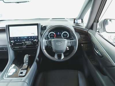 صورة 7 لـ 2023 Toyota ALPHARD