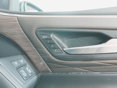 2023 Toyota ALPHARD thumbnail 35