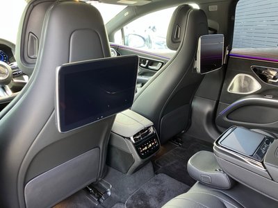 MERCEDES-BENZ EQS - 10