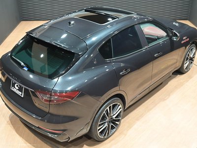 MASERATI LEVANTE - 9