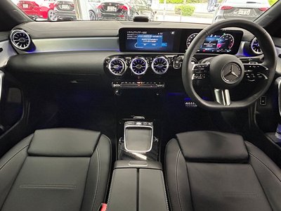 MERCEDES-BENZ CLA - 6