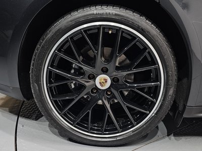 PORSCHE PANAMERA - 9