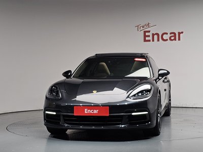 PORSCHE PANAMERA - 2