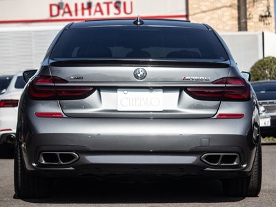 2017 BMW 7 SERIES — фото 8