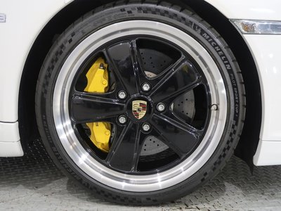 صورة مصغرة 62 لـ 2011 Porsche 911