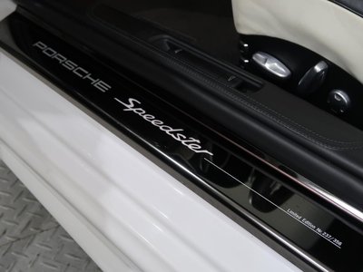 صورة مصغرة 31 لـ 2011 Porsche 911