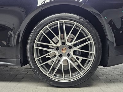 PORSCHE PANAMERA - 8