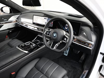 BMW I7 - 4