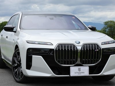 BMW I7 - 1