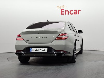 صورة 3 لـ 2023 Genesis THE NEW G70
