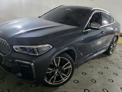 2022 BMW X6 — фото 2