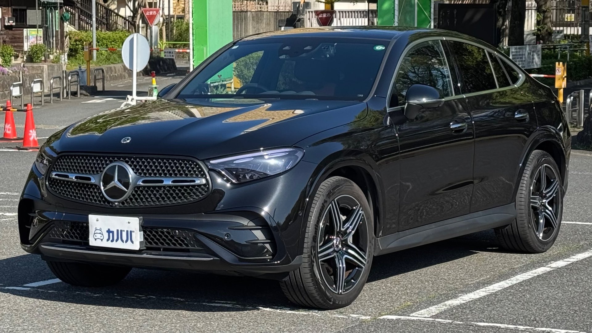 MERCEDES-BENZ GLC-CLASS GLC220D 4MATIC COUPE AMG LINE - View 1