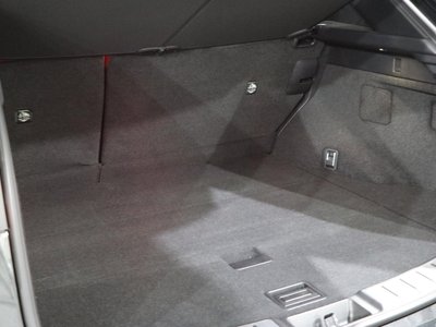 صورة 9 لـ 2022 Lexus NX
