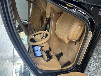 GENESIS G80 (RG3) - 2