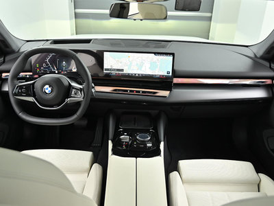 BMW 5 SERIES - 7