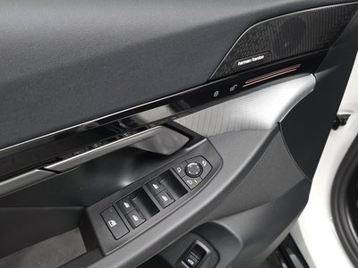 صورة مصغرة 35 لـ 2024 BMW 5 SERIES