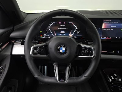 صورة مصغرة 20 لـ 2024 BMW 5 SERIES