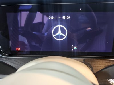 MERCEDES-BENZ E-CLASS - 8