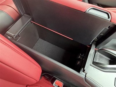 صورة مصغرة 50 لـ 2024 Lexus UX