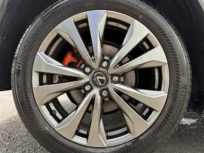 صورة مصغرة 58 لـ 2024 Lexus UX