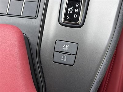 صورة مصغرة 34 لـ 2024 Lexus UX